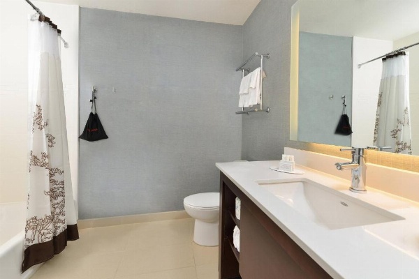 Residence Inn by Marriott Des Moines Downtown image 13